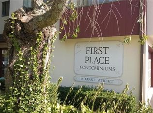 15 1st St APT 2, Stamford, CT 06905