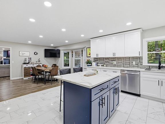 5th image of 3556 Hadley Pl