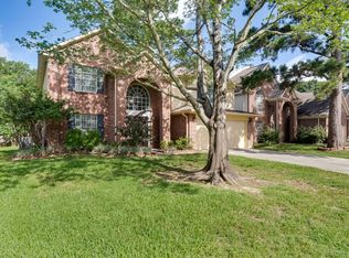 16215 Hollow Rock Dr, Houston, TX 77070