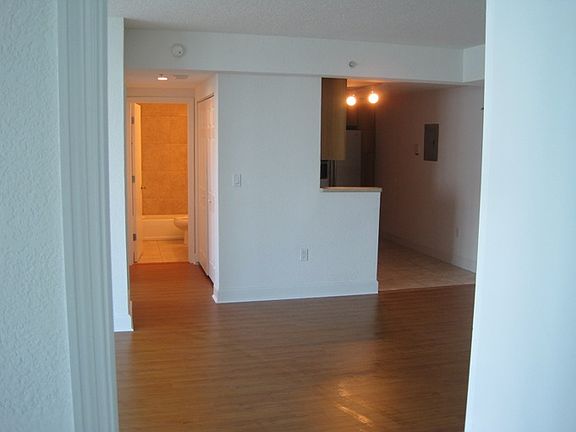5th image of 7501 E Treasure Dr APT 6J