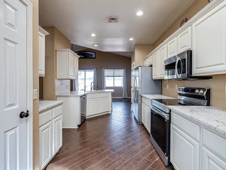 8477 S Camino Bengala — Photo 11