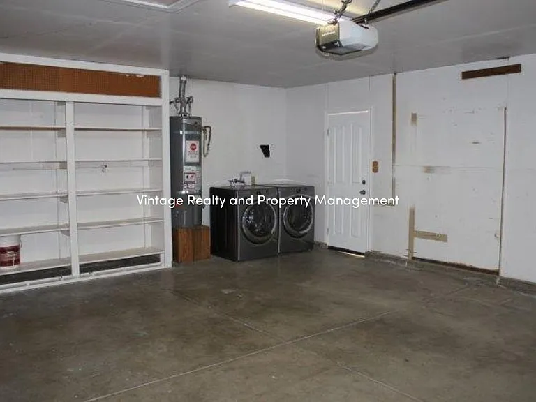 3142 Castellon Way — Photo 10