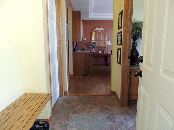 3rd image of 6782 City View Dr