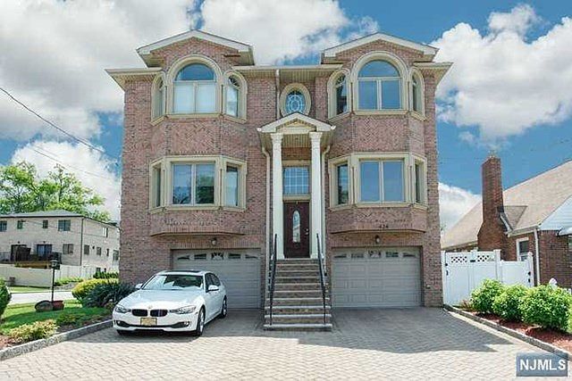 1st image of 424 Lawton Ave