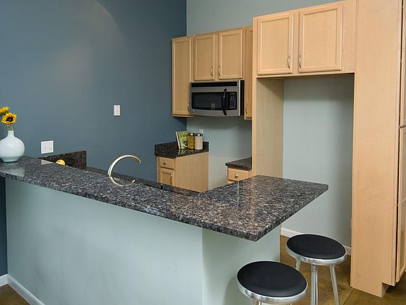 4th image of 10335 Detroit Ave APT 11