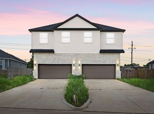 8 Donna Ct #B, Brookshire, TX 77423