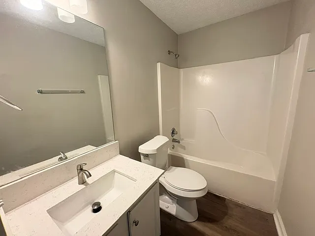 1000 Wehring Ln — Photo 11