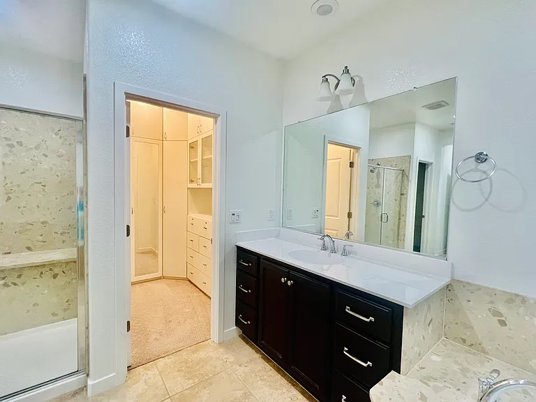 304 E Angelina Ave — Photo 25