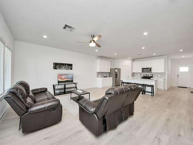 31771 Margaret Woods Ln — Photo 14