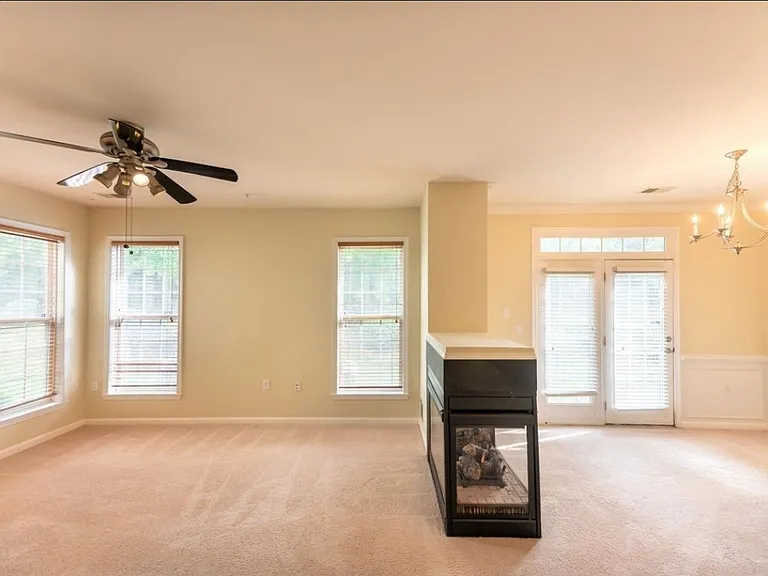 6783 Hampton Bay Ln — Photo 35