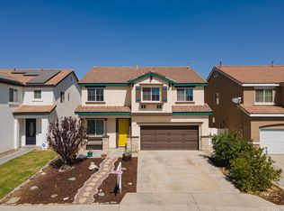 326 Camino De La Luna, Perris, CA 92571