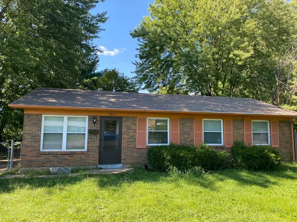 3807 Carpenter Dr, Louisville, KY 40229