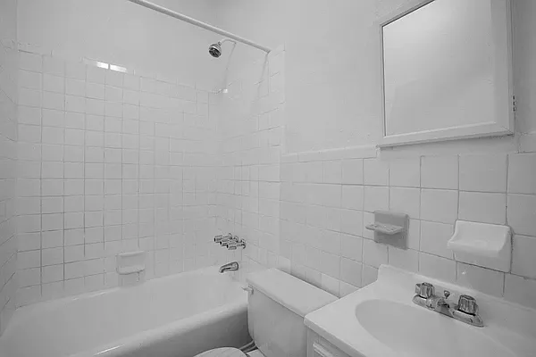 Rented by Compass | media 17