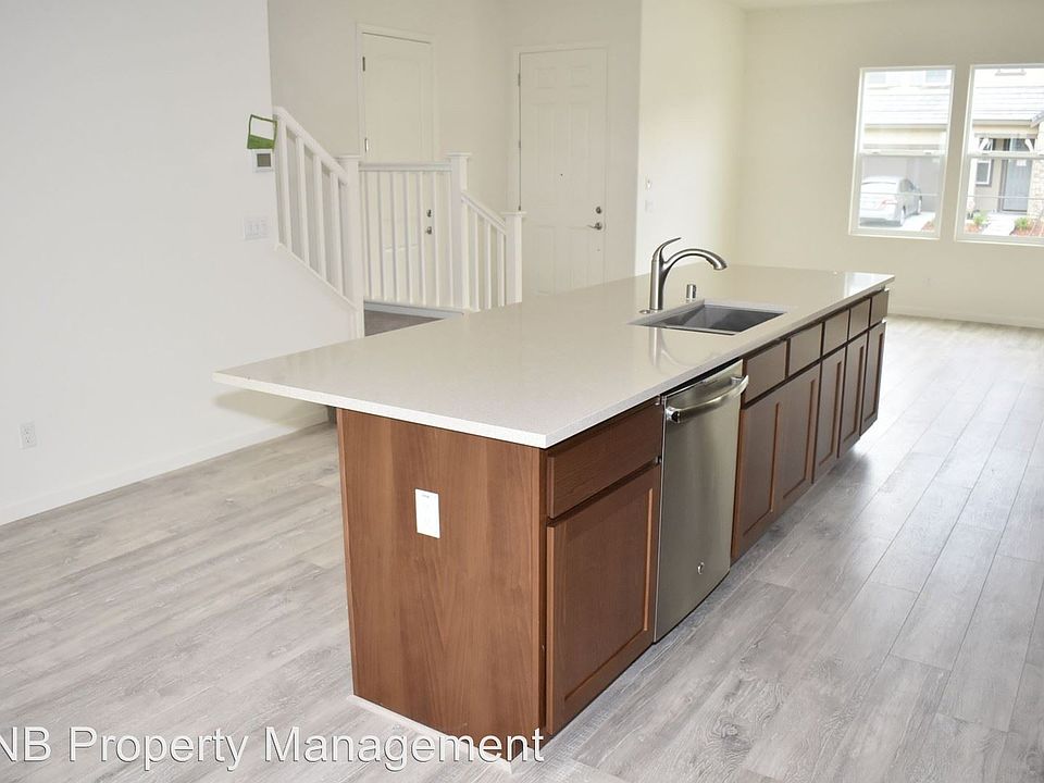 1st image of 4136 Dardanelles St