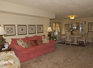 318 Barclay Ct, Langhorne, PA 19047