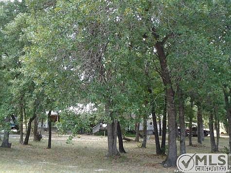 5th image of 136 Oak Hollow Dr