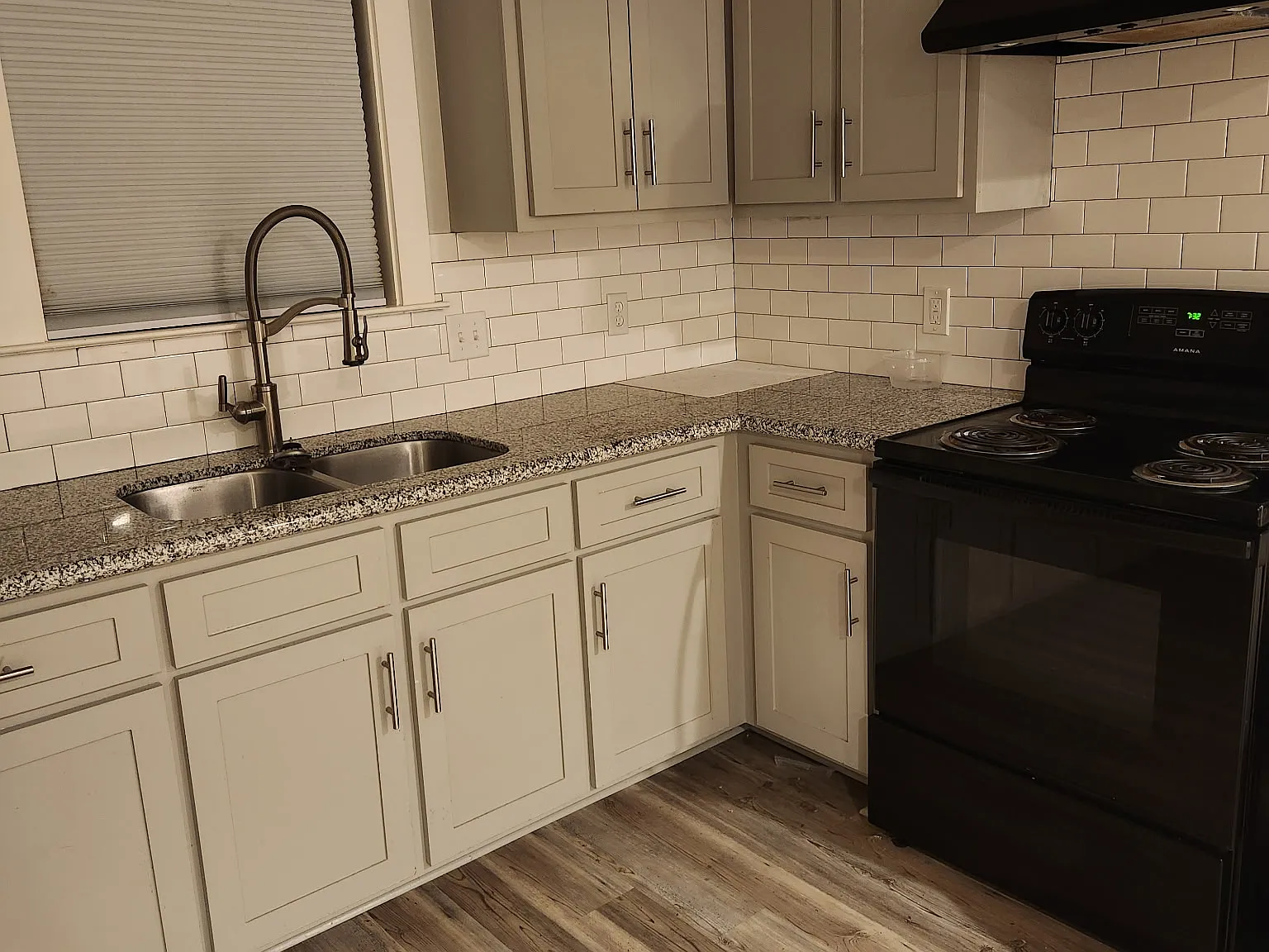 303 Pinoak St — Photo 4