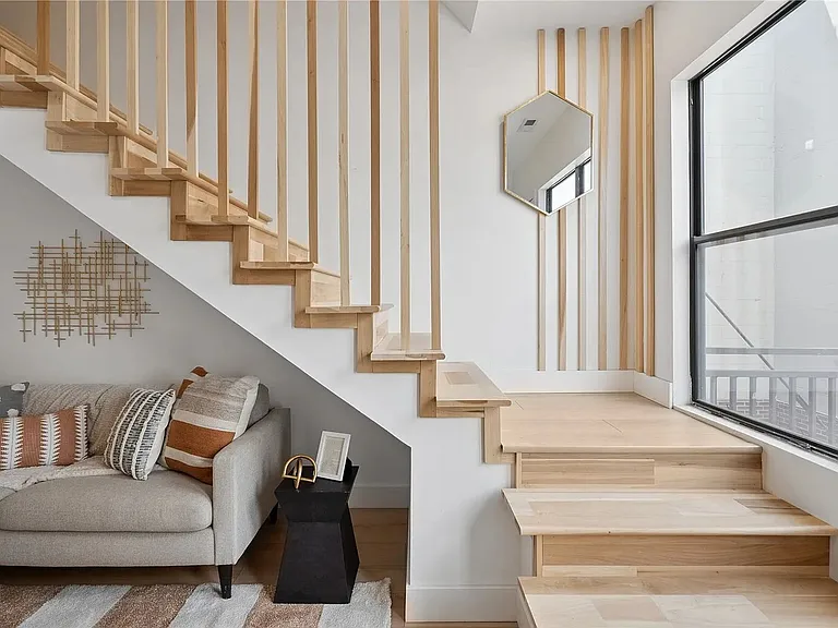 400 E Locust St #213 — Photo 9