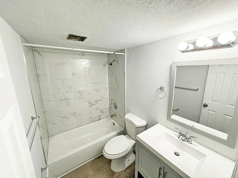 4447 Treehouse Ln #17C — Photo 12
