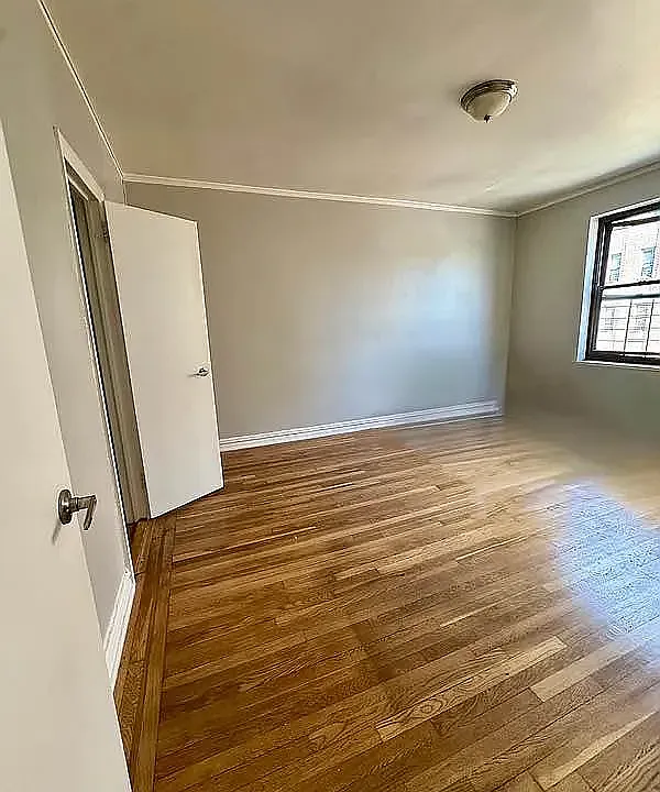 250 Bedford Park Blvd #6D