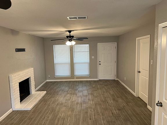3rd image of 2411 Indigo Ln