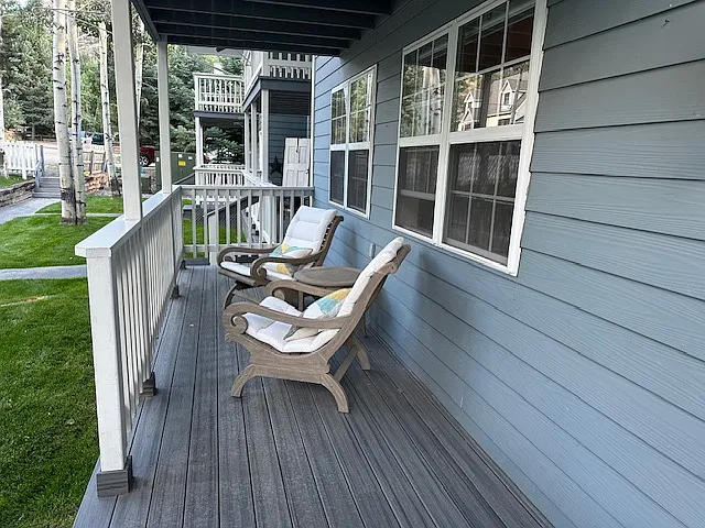 2 bed, 2.5 bath, 1950 sqft, $2,800 — Photo 2