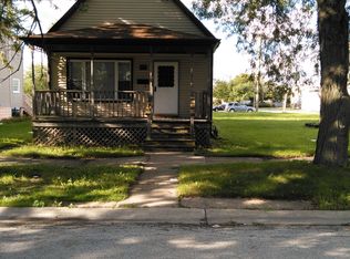 17 W 33rd Pl, Steger, IL 60475