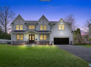 480 Albert Pl, New Milford, NJ 07646