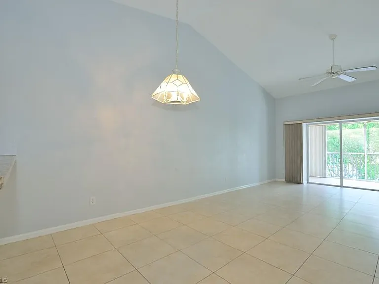 1042 Mainsail Dr #823 — Photo 2