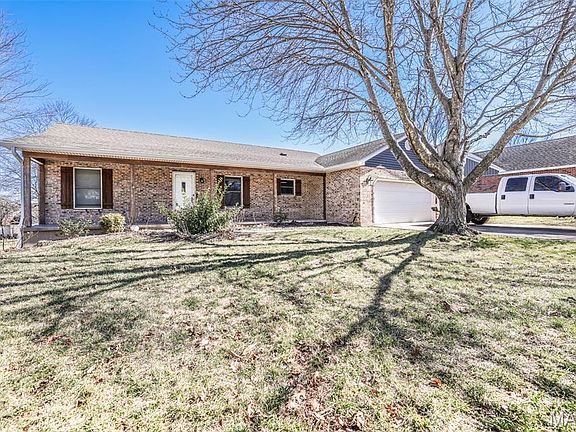 2nd image of 7 Jason Ridge Dr