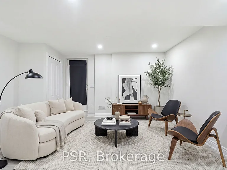 426 Arrowsmith Dr #LOWER — Photo 6