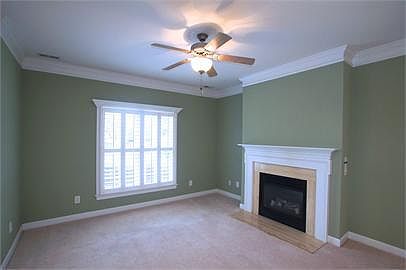 3rd image of 504 Crown St