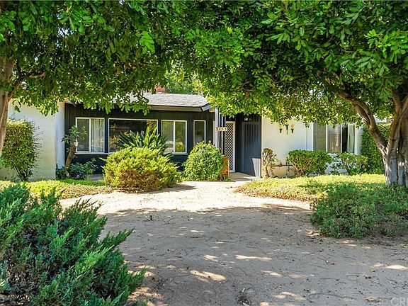 3rd image of 9855 Burnet Ave
