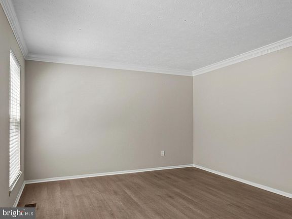 5th image of 12204 Stanfield Ct