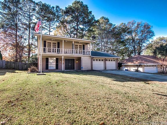 3rd image of 2025 N Kirkwood Dr
