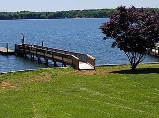 4281 Harbor Ln, Sherrills Ford, NC 28673