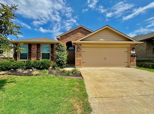 8428 Artesian Springs Dr, Fort Worth, TX 76131