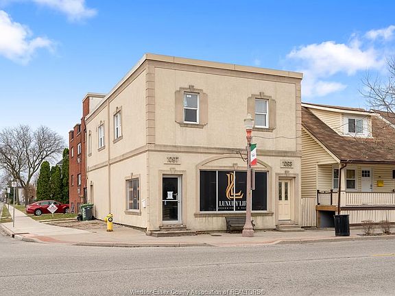 4th image of 1097 Erie St E #1093
