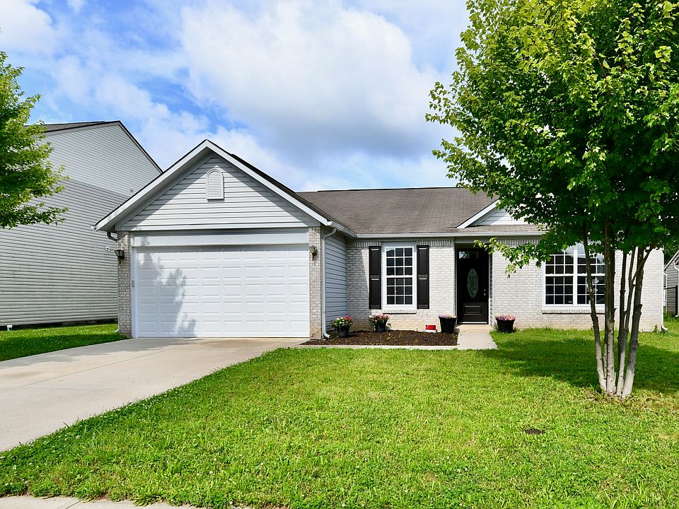 1st image of 2748 Rothe Ln
