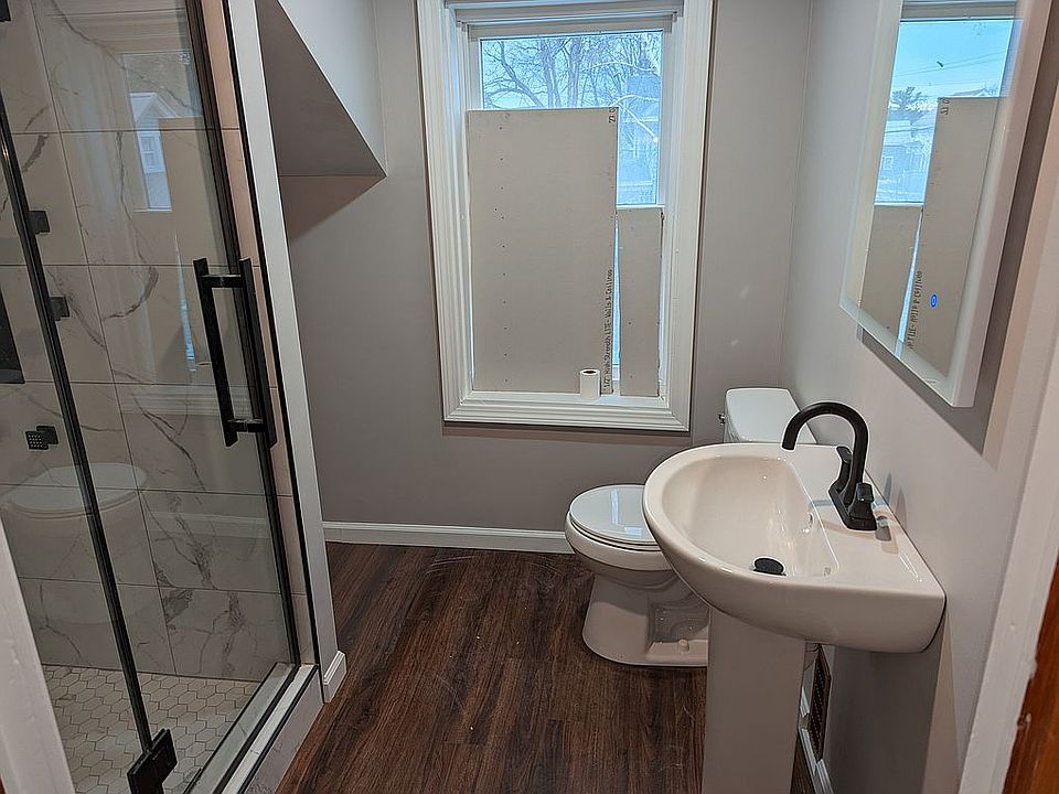 2nd image of 28 State St