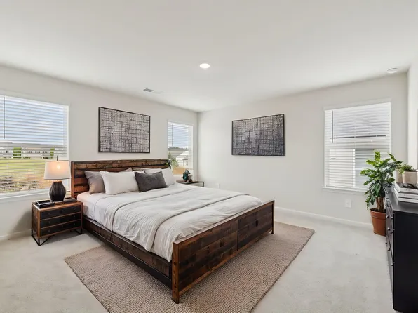 2809 Manor Dr, College Park, GA 30337