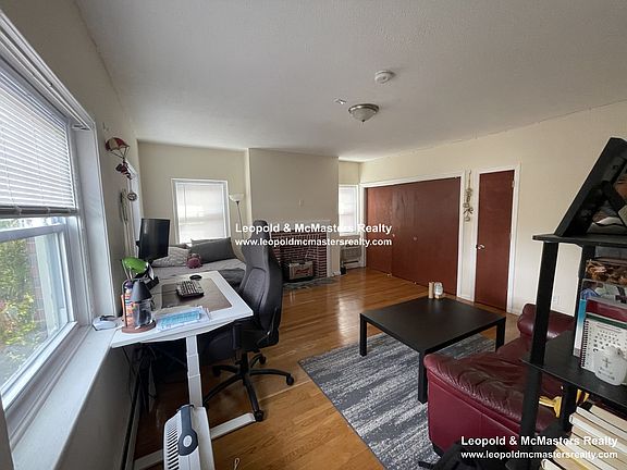 5th image of 1984 Commonwealth Ave APT 2
