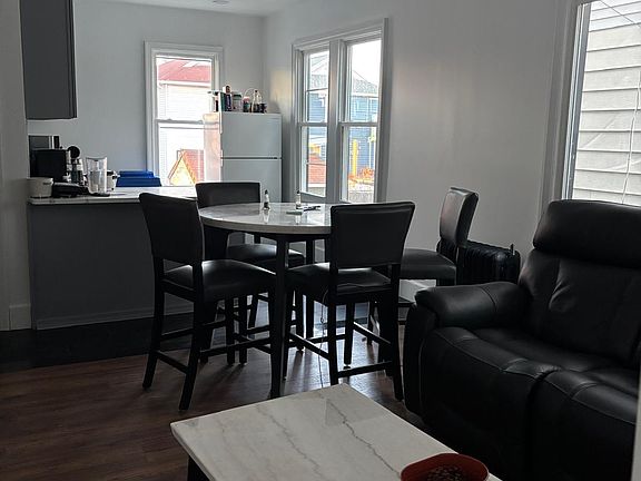 4th image of 6928 Almeda Ave Floor 2