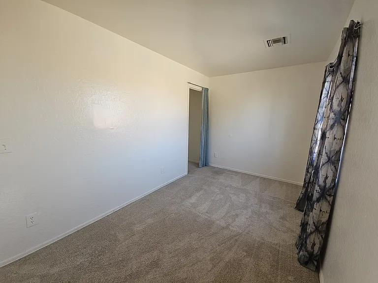 1221 S 11th Ave #2 — Photo 16