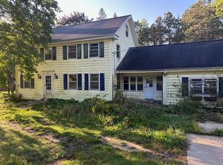 134 Mabel St NW, Comstock Park, MI 49321