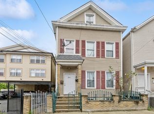 101 E 17th St #4, Paterson, NJ 07524
