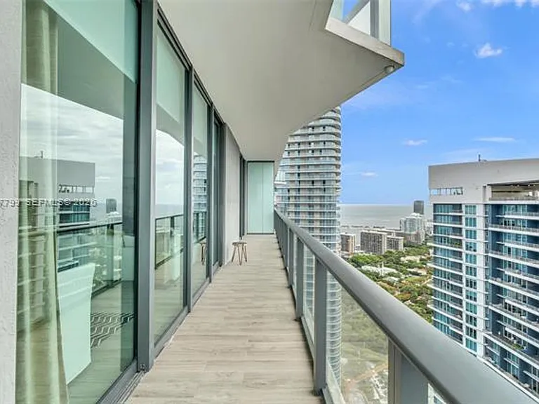 1300 S Miami Avenue Rd #Penthouse 5110 — Photo 24