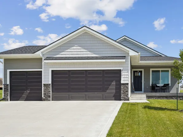 417 Coyote St, Mitchellville, IA 50169