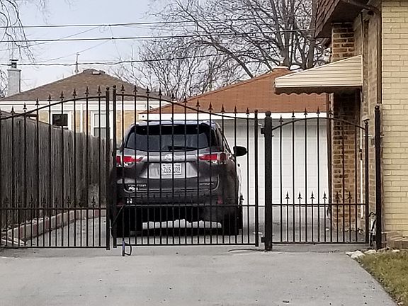 Tall/ wide steel black gate 