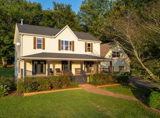289 Sutton Ln, Franklin, NC 28734